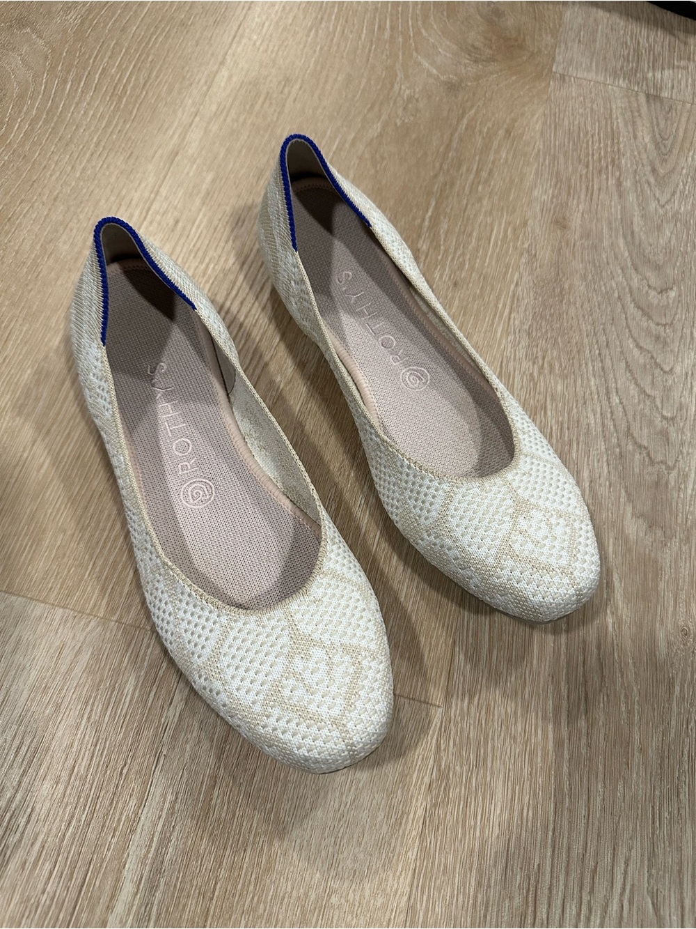 Rare Rothy’s Retired The Square Lily Cream Knit Ballet Flats, Size 9